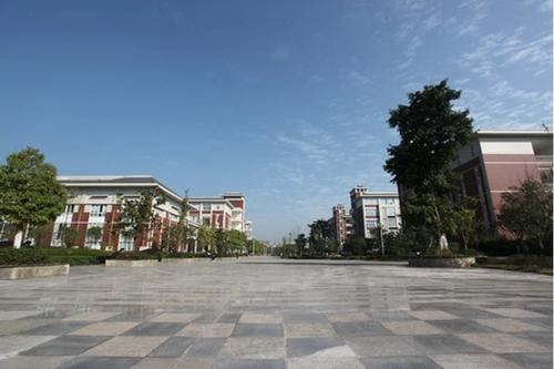 重庆市医科学校五年制大专学费详情