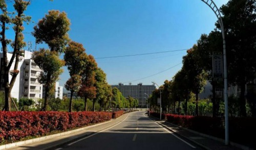 重庆市旅游学校五年制大专学费详情