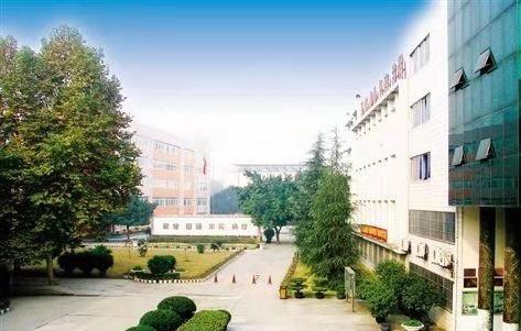 重庆市巴南职业教育中心五年制大专学费详情