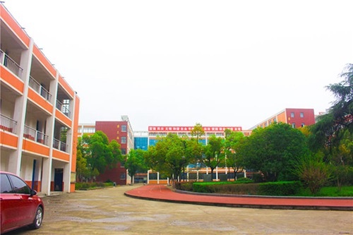 定西市卫生学校2022年卫校学费一年多少钱