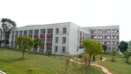 开云kaiyun(中国)省双流建设职业技术学校  航空服务专业简介