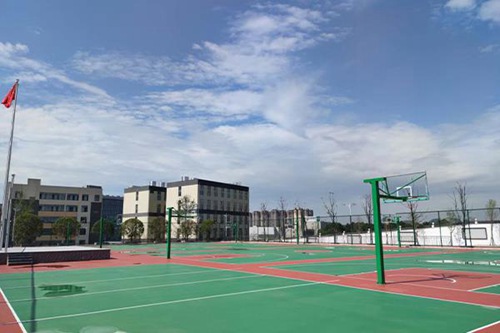 开云kaiyun(中国)省什邡市职业中专学校服装制作与生产管理专业简介
