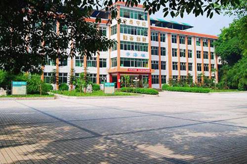 邯郸2022年中专学校学费多少钱