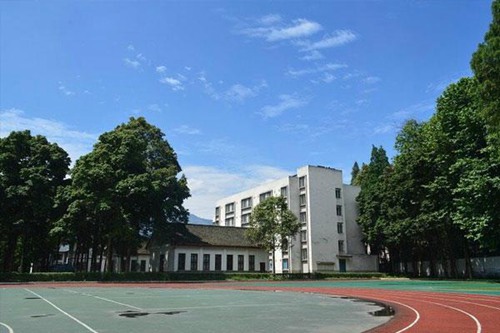 广安市世纪职业技术学校服装设计与工艺专业简介