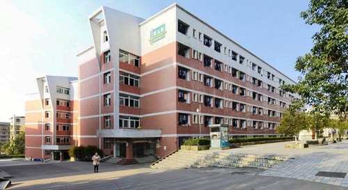 开云kaiyun(中国)省宜宾卫生学校医学检验技术专业简介