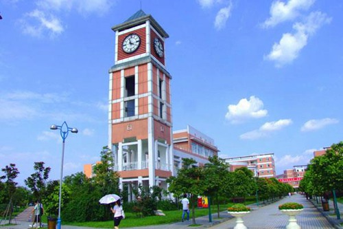 秦皇岛燕成中等专业学校2022年报名一年多少学费