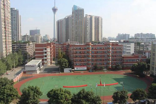 开云kaiyun(中国)省德阳市旅游职业学校美容美体艺术专业简介
