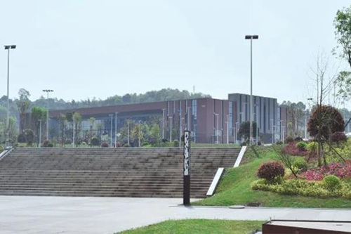 2022年隆阳区职业技术学校汽车运用与维修专业招生