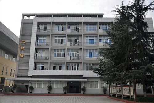 重庆市三峡卫生学校眼视光与配镜专业介绍
