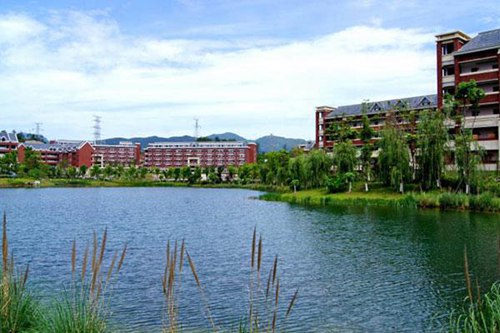 重庆市经贸中等专业学校机电技术应用专业介绍
