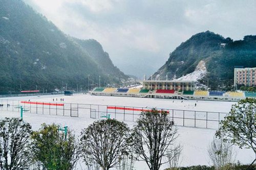 重庆市聚英技工学校高铁乘务人才特色定制班专业介绍