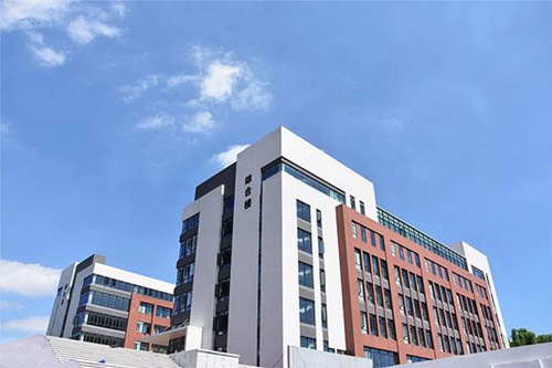 重庆市永川民进学校护理专业介绍