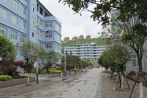 重庆市璧山职业教育中心数控技术应用专业介绍