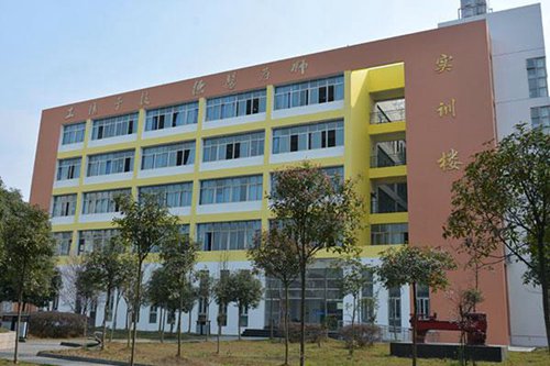 开云kaiyun(中国)仪表工业学校航空设备维修（机电，电子）专业介绍