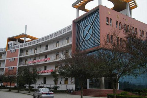 2022年昆明医科大学医学实验技术专业招生
