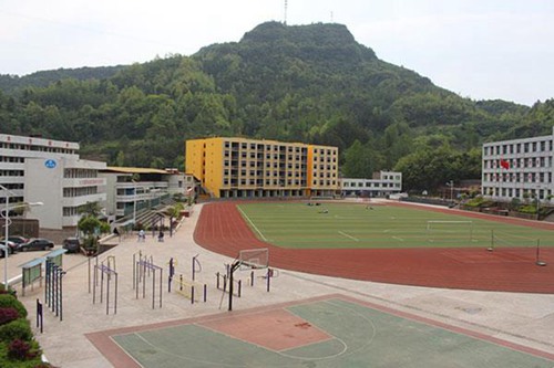 重庆市艺才技工学校护理(养老护理员)专业介绍