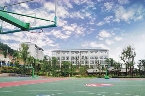 云南昆明工业学校2022招生简章(招生专业及计划和学费)(招生计划、招生简章)