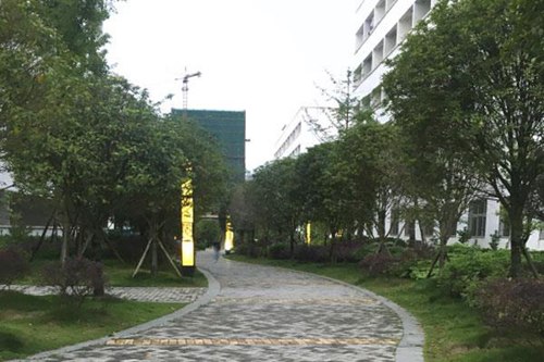 云南省贸易经济学校2022招生简章(招生专业及计划和学费)(招生计划、招生简章)