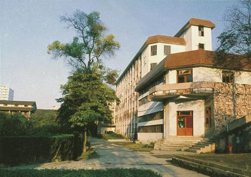 重庆市九龙坡职业教育中心电子与信息技术专业介绍
