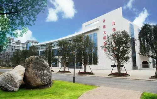 2022年南昌华中汽车技术学校汽车检测与维修专业招生
