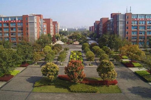 重庆市经贸中等专业学校高星级饭店运营与管理专业介绍