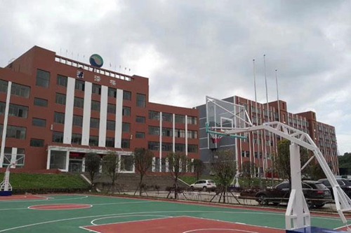 重庆市轻工业学校高速铁路客运乘务(西航订单班)专业介绍