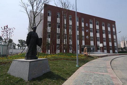 2022年丽江师范高等专科学校小学教育专业招生