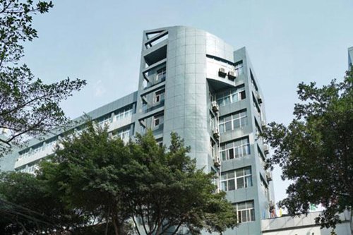2022年云南交通技师学院轿车铜漆工维修专业招生
