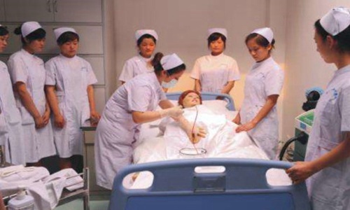 2021成都铁路卫生学校学费多少