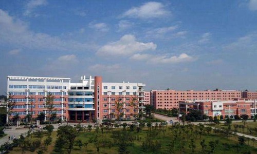 成都市工业职业技术学校2021年招生简章