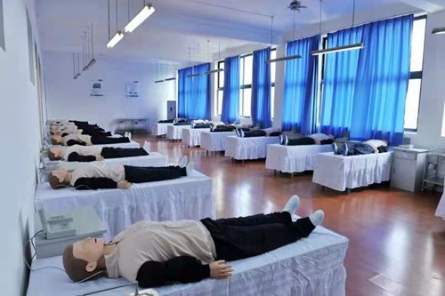重庆知行卫生学校图片