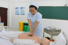 赣州卫生学校「中专」