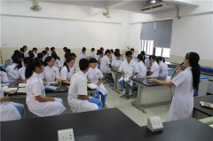 广东省东莞卫生学校「中专」