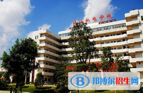 遂宁中区三家镇中学