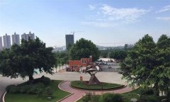 成都市三原外国语学校
