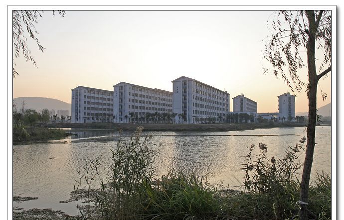浙江信息工程学校