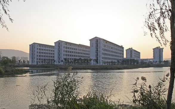 浙江信息工程学校
