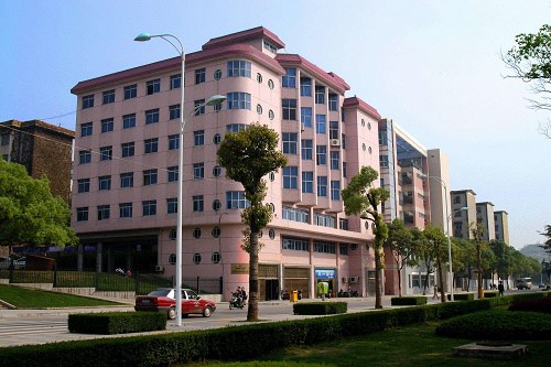 蓬溪县建筑工程职业技术学校学费多少钱