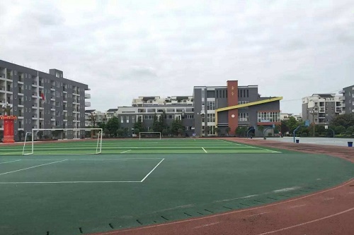 成都铁路工程学校初中起点大专学校招生计划