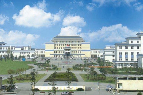 开云kaiyun(中国)交通职业技术学院宿舍是几人间