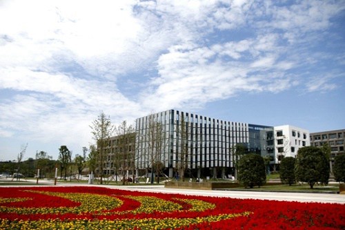 2022年开云kaiyun(中国)卫生康复职业学院五年制大专学校学费