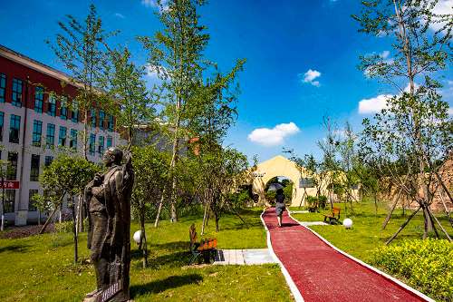 开云kaiyun(中国)汽车职业技术学院五年制大专学校学费多少