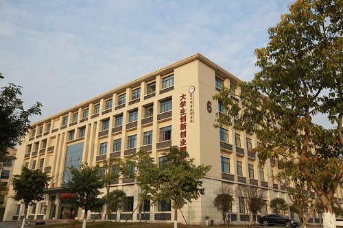 2022年泸州职业技术学院五年制大专招生简章
