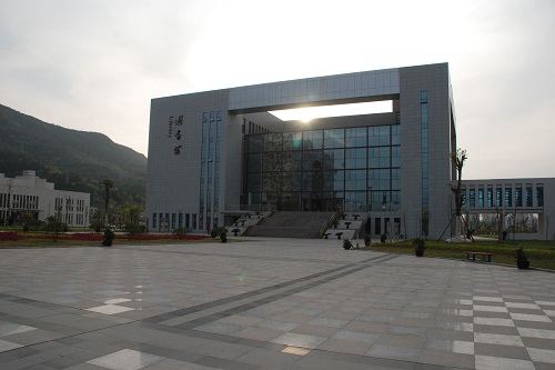 开云kaiyun(中国)信息职业技术学院五年制大专学校学费多少钱