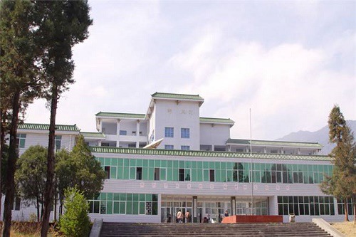 凉山民族师范学校五年制大专联系电话