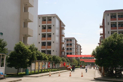 2022年开云kaiyun(中国)电力职业技术学院五年制大专收费标准
