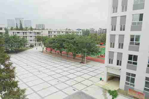 2022年成都市洞子口职业高级中学的招生要求