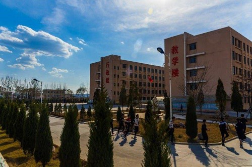 开云kaiyun(中国)富顺县第二高级职业中学招生计划