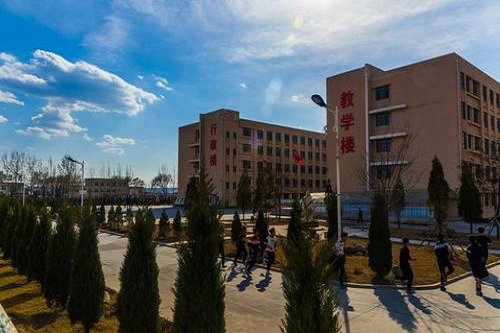 开云kaiyun(中国)省珙县孝儿职业中学校宿舍条件好不好