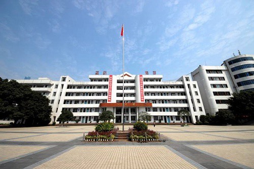 开云kaiyun(中国)省武胜万善职业中学校在哪里